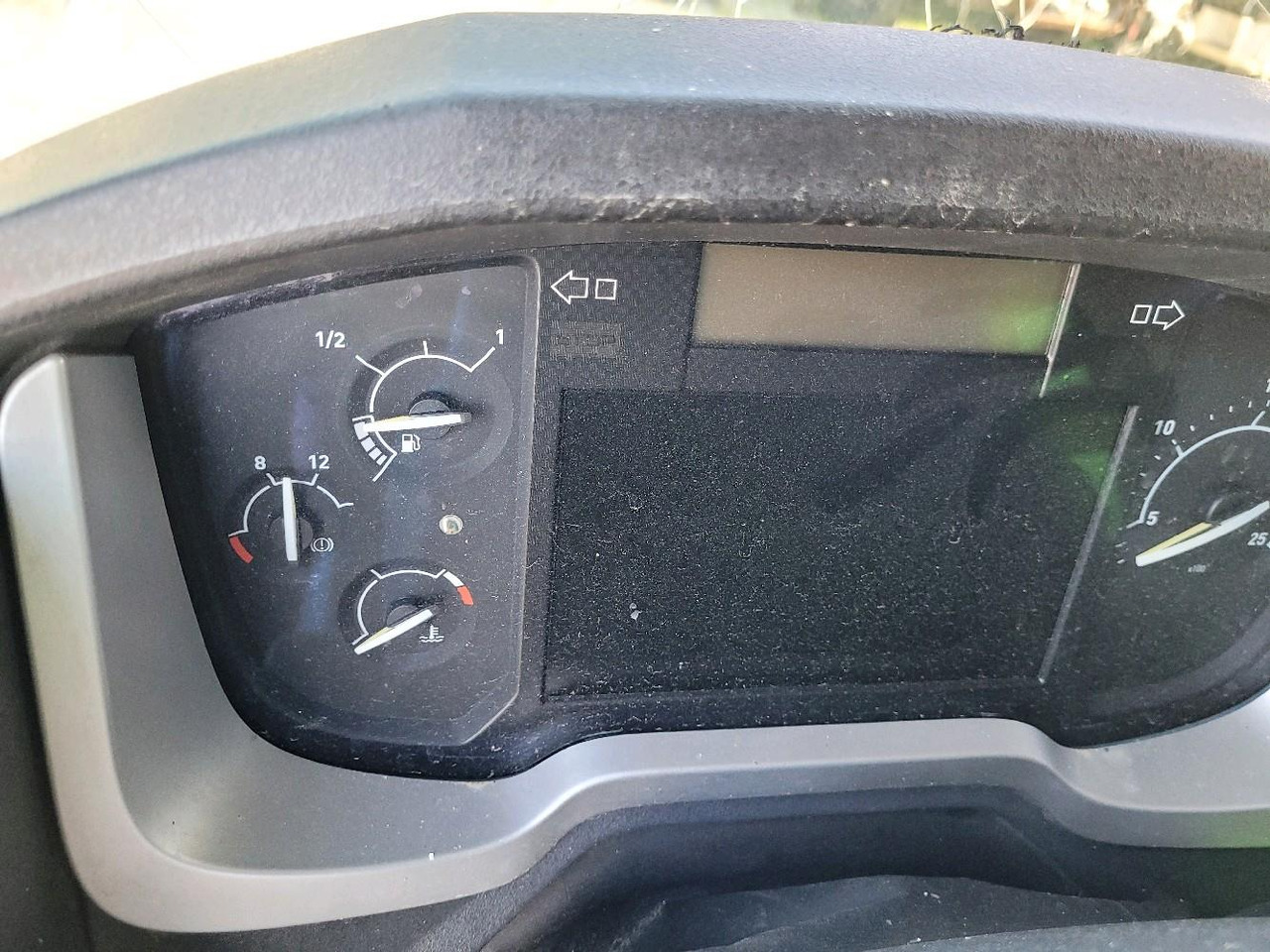 Tracteur routier RENAULT T 480: photos 16