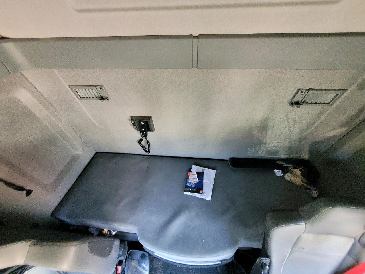 Tracteur routier RENAULT T 480: photos 11