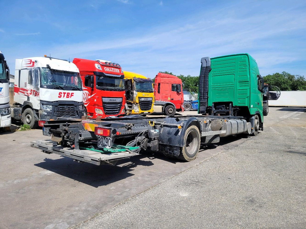 VOLVO FH12 420 GLOBETROTTER - Camion porte-conteneur/ Caisse mobile: photos 4 VOLVO FH12 420 GLOBETROTTER - Camion porte-conteneur/ Caisse mobile: photos 4