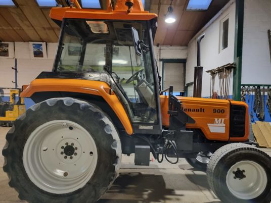 Renault RENAULT 900 MI - Tracteur agricole: photos 2 Renault RENAULT 900 MI - Tracteur agricole: photos 2