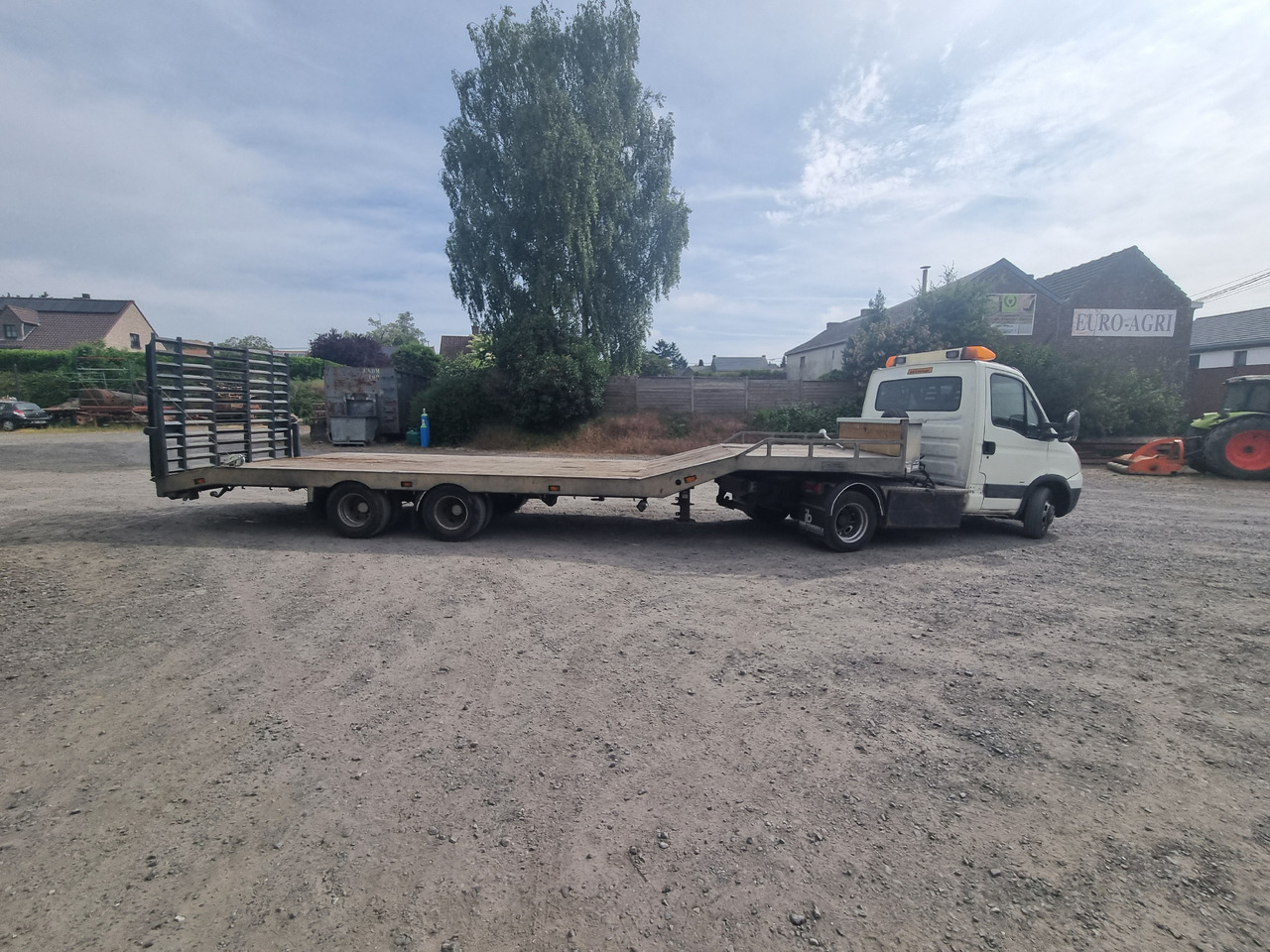 IVECO DAILY 35C18 - Tracteur routier: photos 4 IVECO DAILY 35C18 - Tracteur routier: photos 4