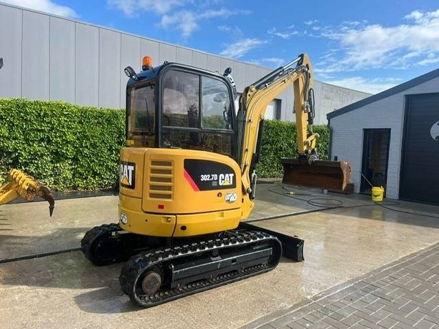 CAT 302.7 D CR - Mini pelle: photos 1 CAT 302.7 D CR - Mini pelle: photos 1