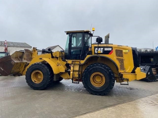CAT 966 M - Chargeuse sur pneus: photos 1 CAT 966 M - Chargeuse sur pneus: photos 1