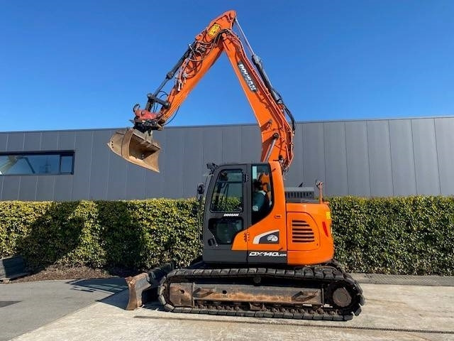 Doosan DX 140 LCR-5 - Pelle sur chenille: photos 2 Doosan DX 140 LCR-5 - Pelle sur chenille: photos 2