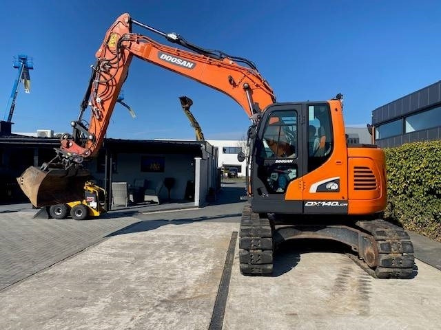 Doosan DX140 LCR-5 - Pelle sur chenille: photos 5 Doosan DX140 LCR-5 - Pelle sur chenille: photos 5