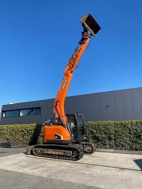 Doosan DX140LCR-5 - Pelle sur chenille: photos 4 Doosan DX140LCR-5 - Pelle sur chenille: photos 4