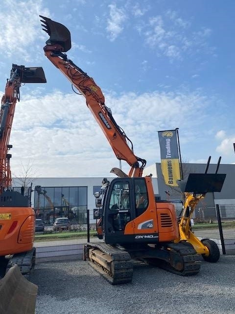 Doosan DX140LCR-5 - Pelle sur chenille: photos 2 Doosan DX140LCR-5 - Pelle sur chenille: photos 2