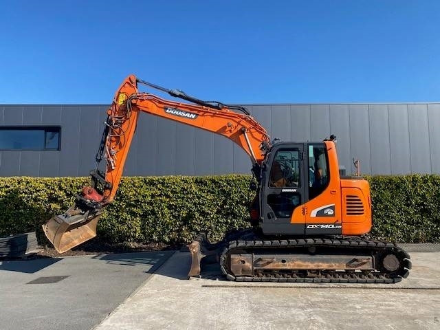 Doosan DX140LCR-5 - Pelle sur chenille: photos 1 Doosan DX140LCR-5 - Pelle sur chenille: photos 1