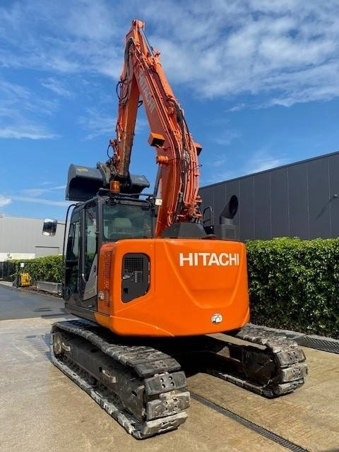 Hitachi 135 US-6 - Pelle sur chenille: photos 5 Hitachi 135 US-6 - Pelle sur chenille: photos 5