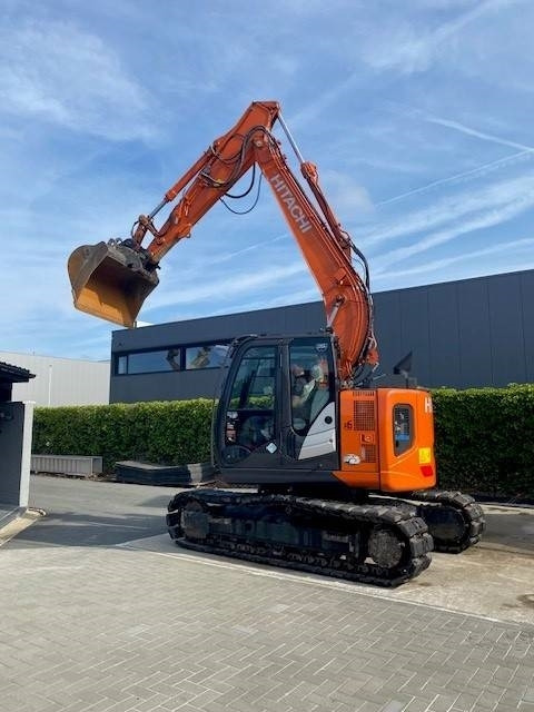 Hitachi 135US-6 - Pelle sur chenille: photos 5 Hitachi 135US-6 - Pelle sur chenille: photos 5