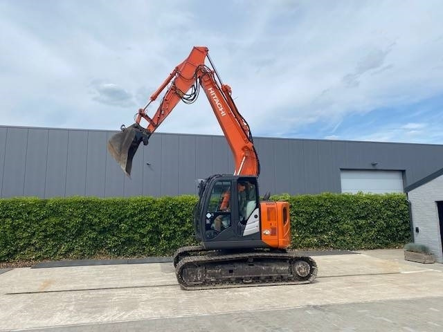 Hitachi ZX 135 US 5-B - Pelle sur chenille: photos 4 Hitachi ZX 135 US 5-B - Pelle sur chenille: photos 4