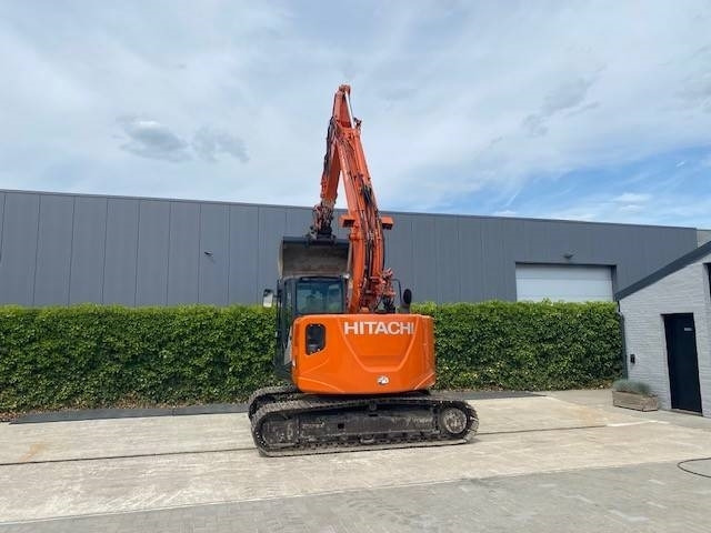 Hitachi ZX 135 US 5-B - Pelle sur chenille: photos 3 Hitachi ZX 135 US 5-B - Pelle sur chenille: photos 3