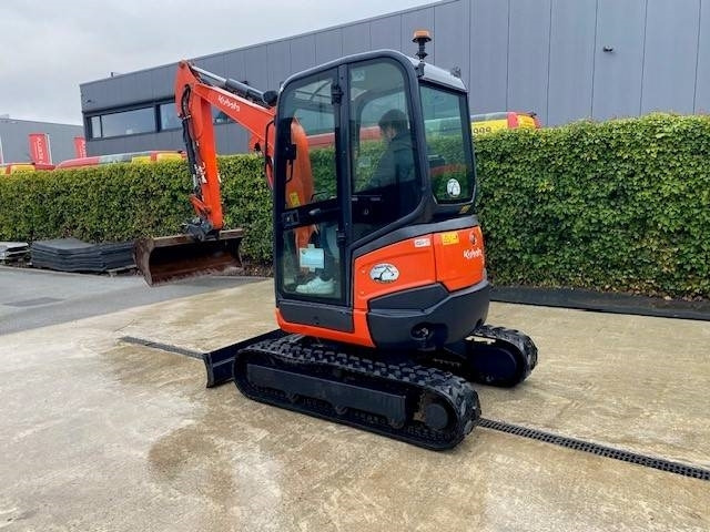 Kubota U 27-4 - Mini pelle: photos 1 Kubota U 27-4 - Mini pelle: photos 1