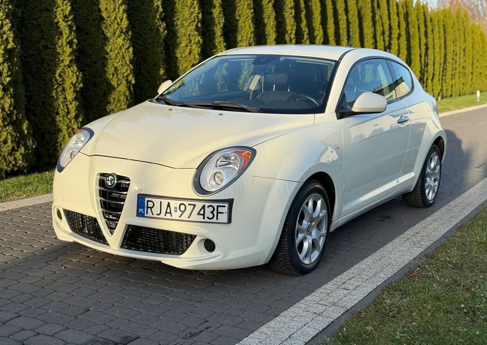 Alfa Romeo Mito - Voiture: photos 3 Alfa Romeo Mito - Voiture: photos 3
