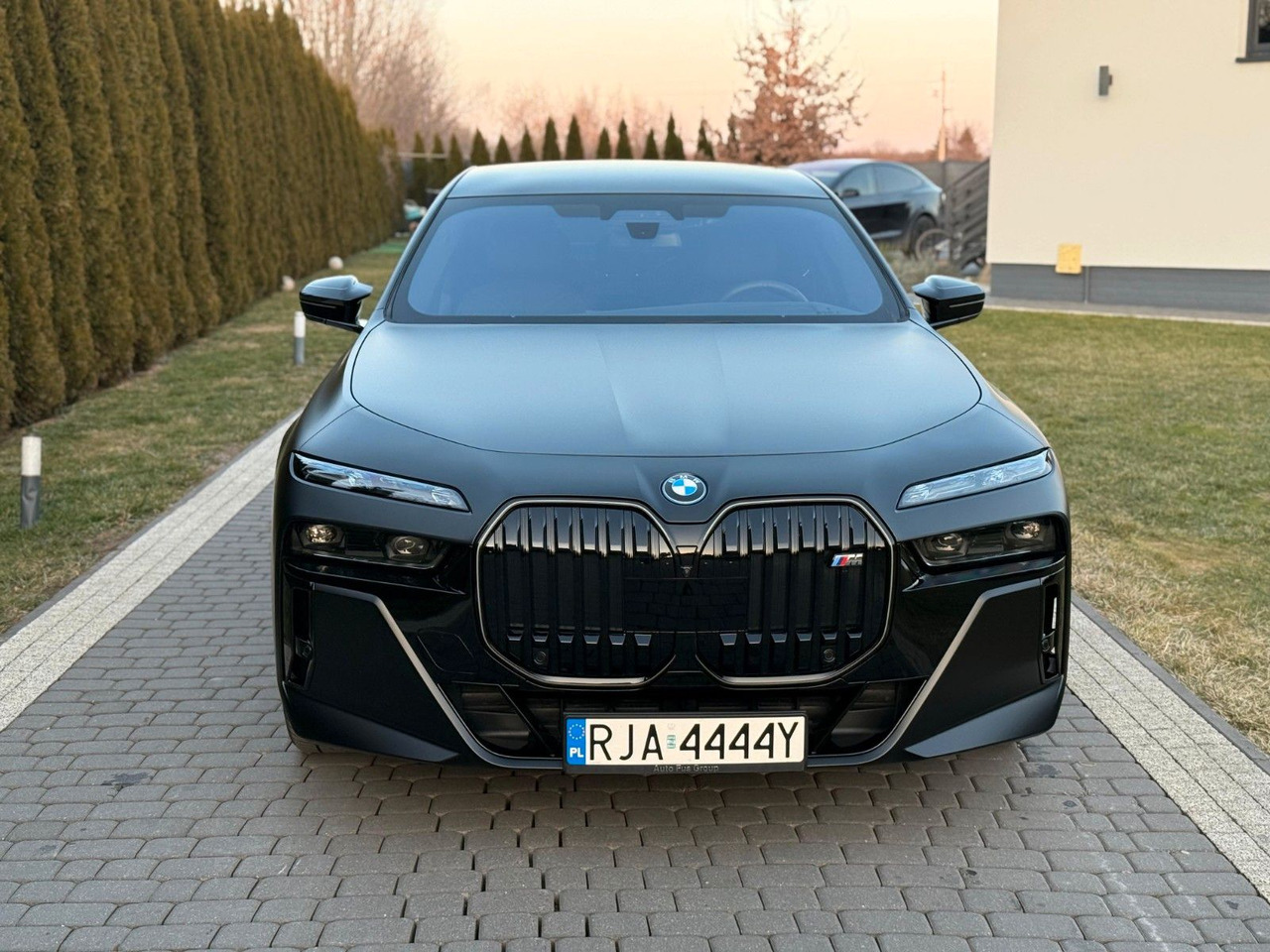 BMW M760 Baureihe 7 Lim M760 e xDrive - Berline: photos 2 BMW M760 Baureihe 7 Lim M760 e xDrive - Berline: photos 2