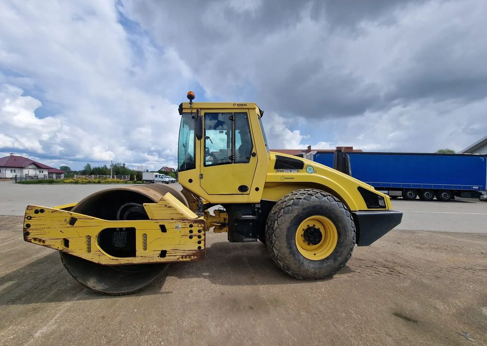 Bomag Bw 213 DH-4 - Compacteur: photos 4 Bomag Bw 213 DH-4 - Compacteur: photos 4
