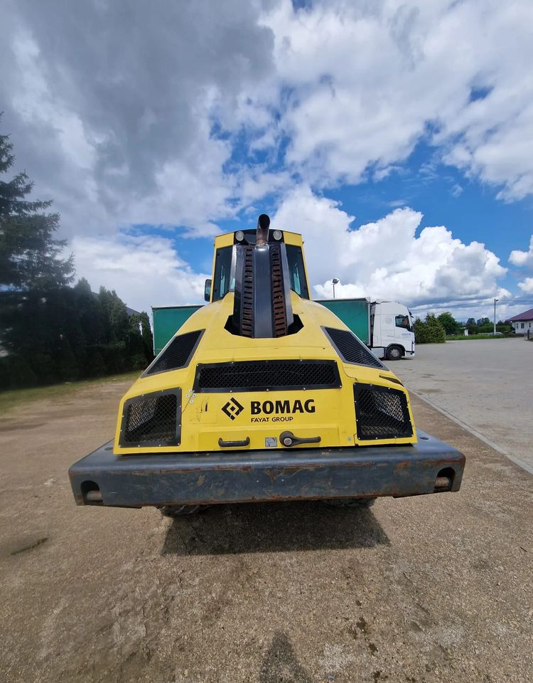 Bomag Bw 213 DH-4 - Compacteur: photos 5 Bomag Bw 213 DH-4 - Compacteur: photos 5