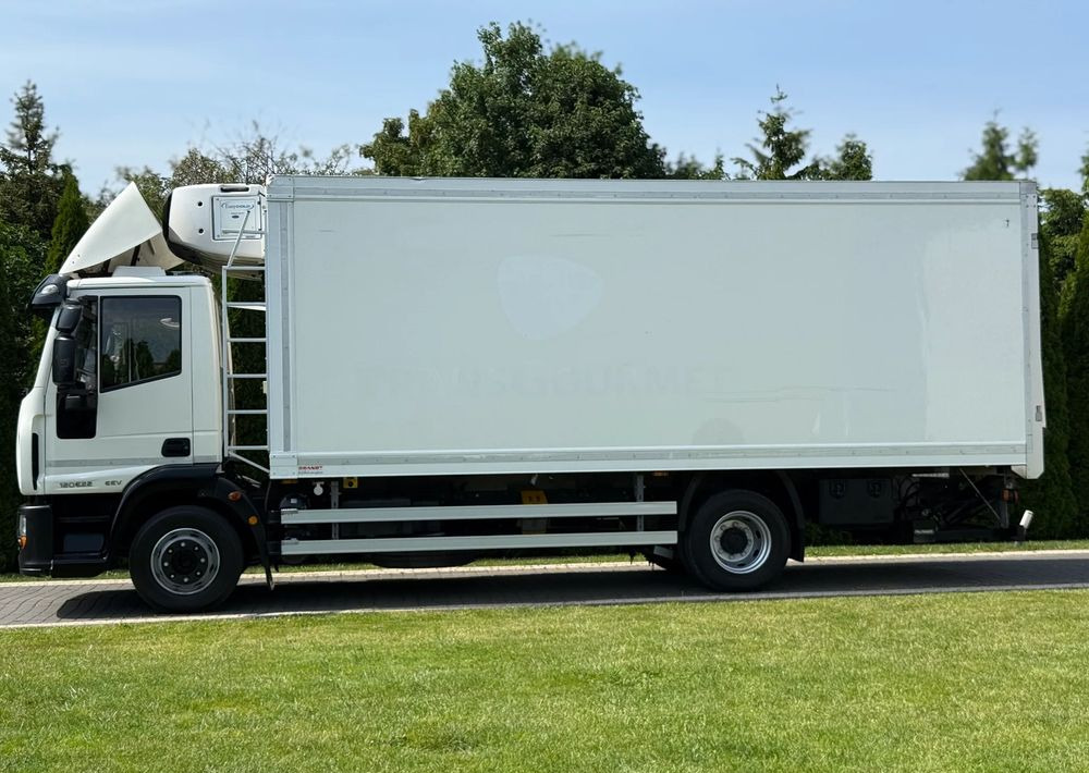 Iveco EUROCARGO 120 E22 CARRIER SUPRA 850 MT - Camion frigorifique: photos 4 Iveco EUROCARGO 120 E22 CARRIER SUPRA 850 MT - Camion frigorifique: photos 4