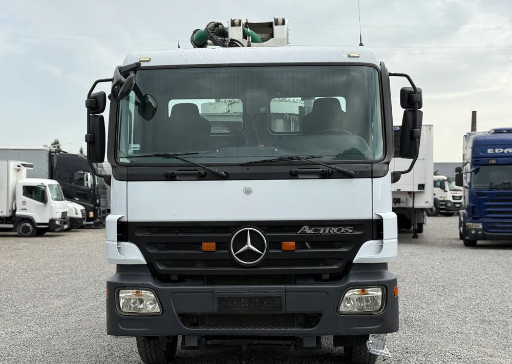 Mercedes-Benz ACTROS 2636 6X4 36 M WAITZINGER - Camion pompe: photos 2 Mercedes-Benz ACTROS 2636 6X4 36 M WAITZINGER - Camion pompe: photos 2