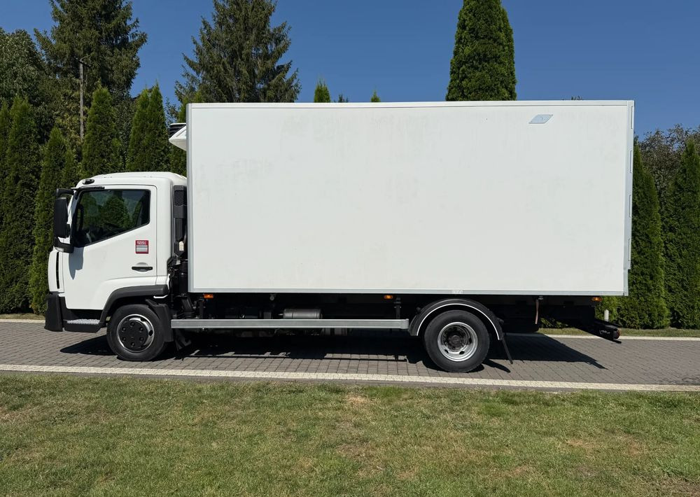 Renault D7.5 MANUAL LAMBERET CARRIER XARIOS 350 - Camion frigorifique: photos 4 Renault D7.5 MANUAL LAMBERET CARRIER XARIOS 350 - Camion frigorifique: photos 4