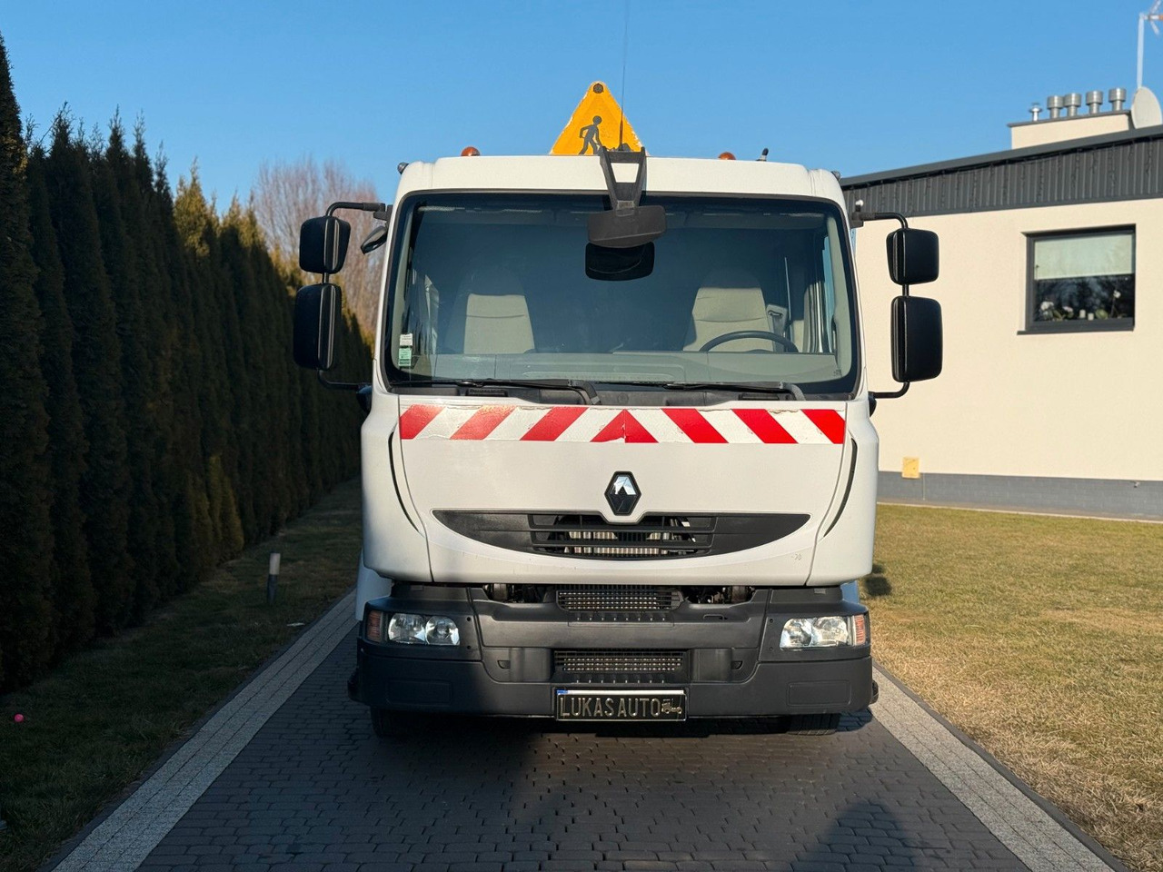 Renault MIDLUM 220 12 T TIPPER 6 SEATS TOOL BOX - Camion benne: photos 3 Renault MIDLUM 220 12 T TIPPER 6 SEATS TOOL BOX - Camion benne: photos 3