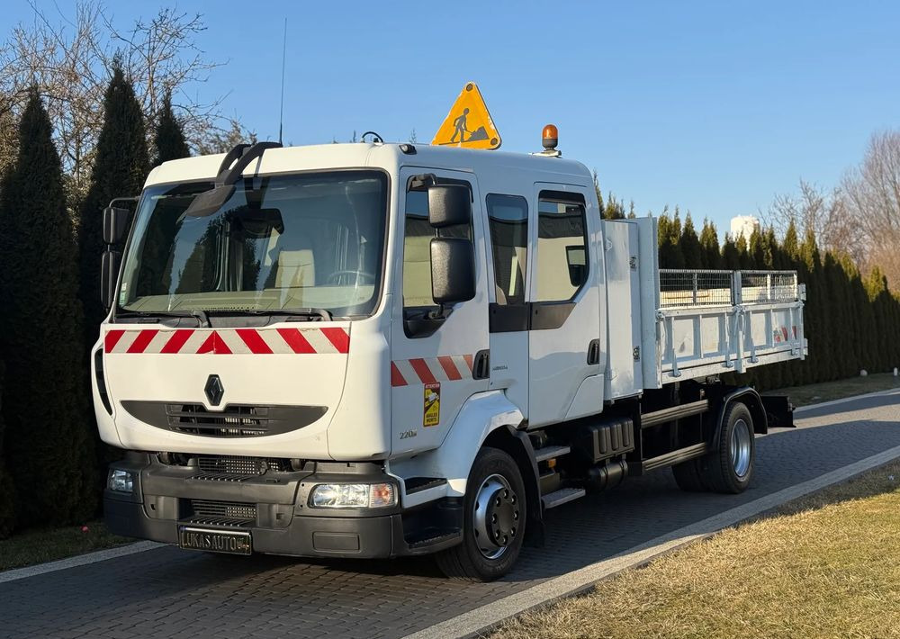 Renault MIDLUM 220 12 T WYWROTKA 6 MIEJSC - Camion benne: photos 2 Renault MIDLUM 220 12 T WYWROTKA 6 MIEJSC - Camion benne: photos 2