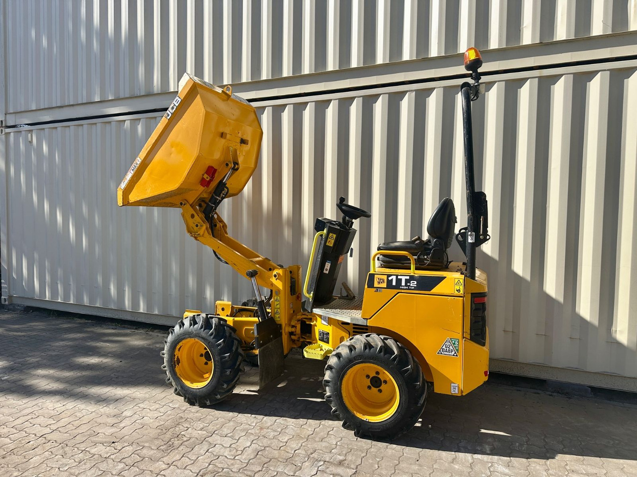 JCB 1T-2 High Tip Dumper, 674 Bh, 1.000 KG - Mini tombereau: photos 3 JCB 1T-2 High Tip Dumper, 674 Bh, 1.000 KG - Mini tombereau: photos 3