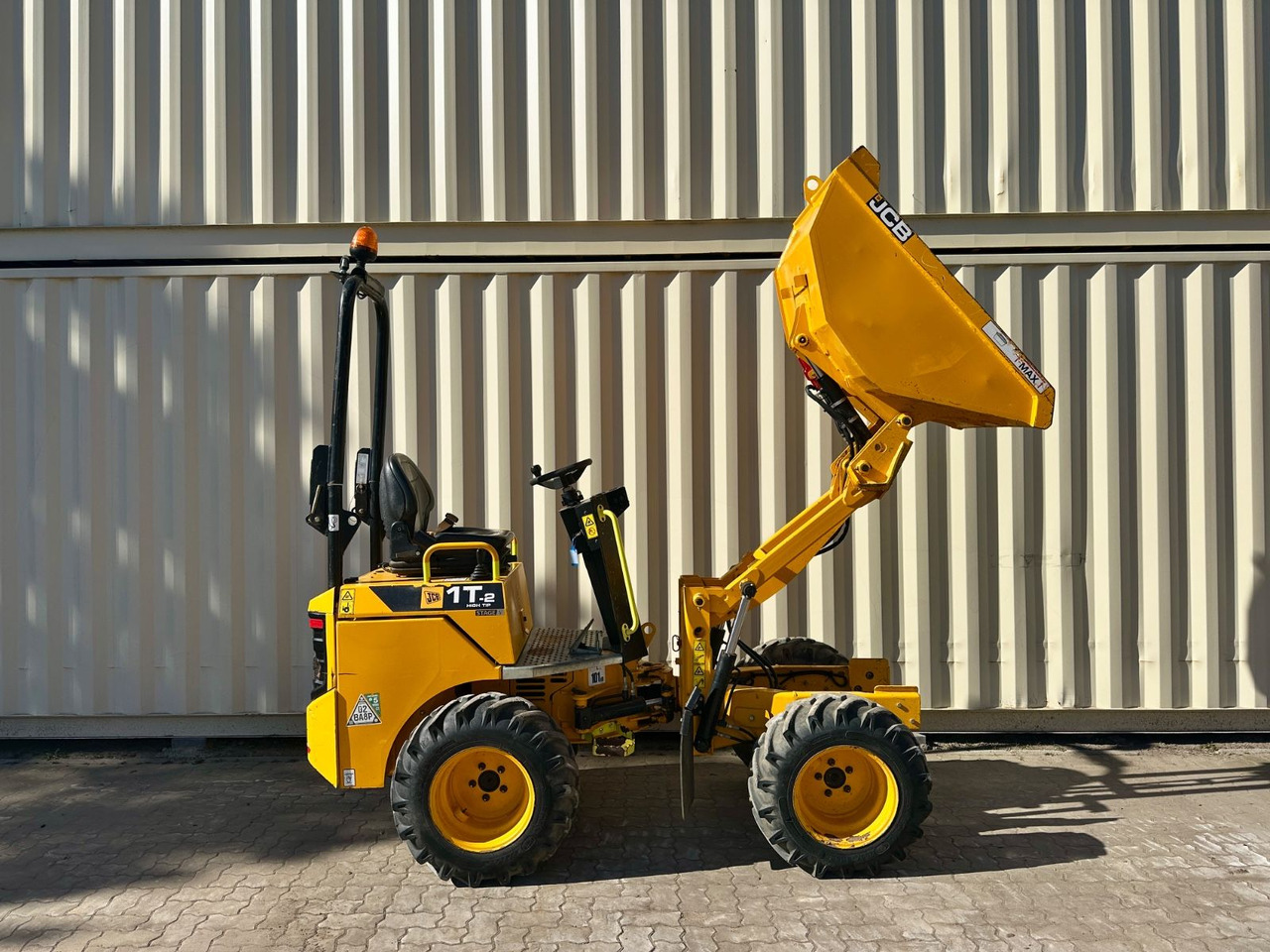 JCB 1T-2 High Tip Dumper, 674 Bh, 1.000 KG - Mini tombereau: photos 5 JCB 1T-2 High Tip Dumper, 674 Bh, 1.000 KG - Mini tombereau: photos 5