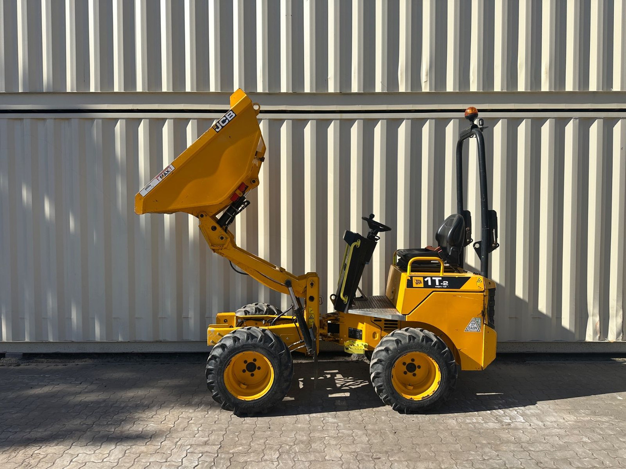 JCB 1T-2 Hochkipper Dumper, 362 Bh, 1.000 KG - Mini tombereau: photos 2 JCB 1T-2 Hochkipper Dumper, 362 Bh, 1.000 KG - Mini tombereau: photos 2