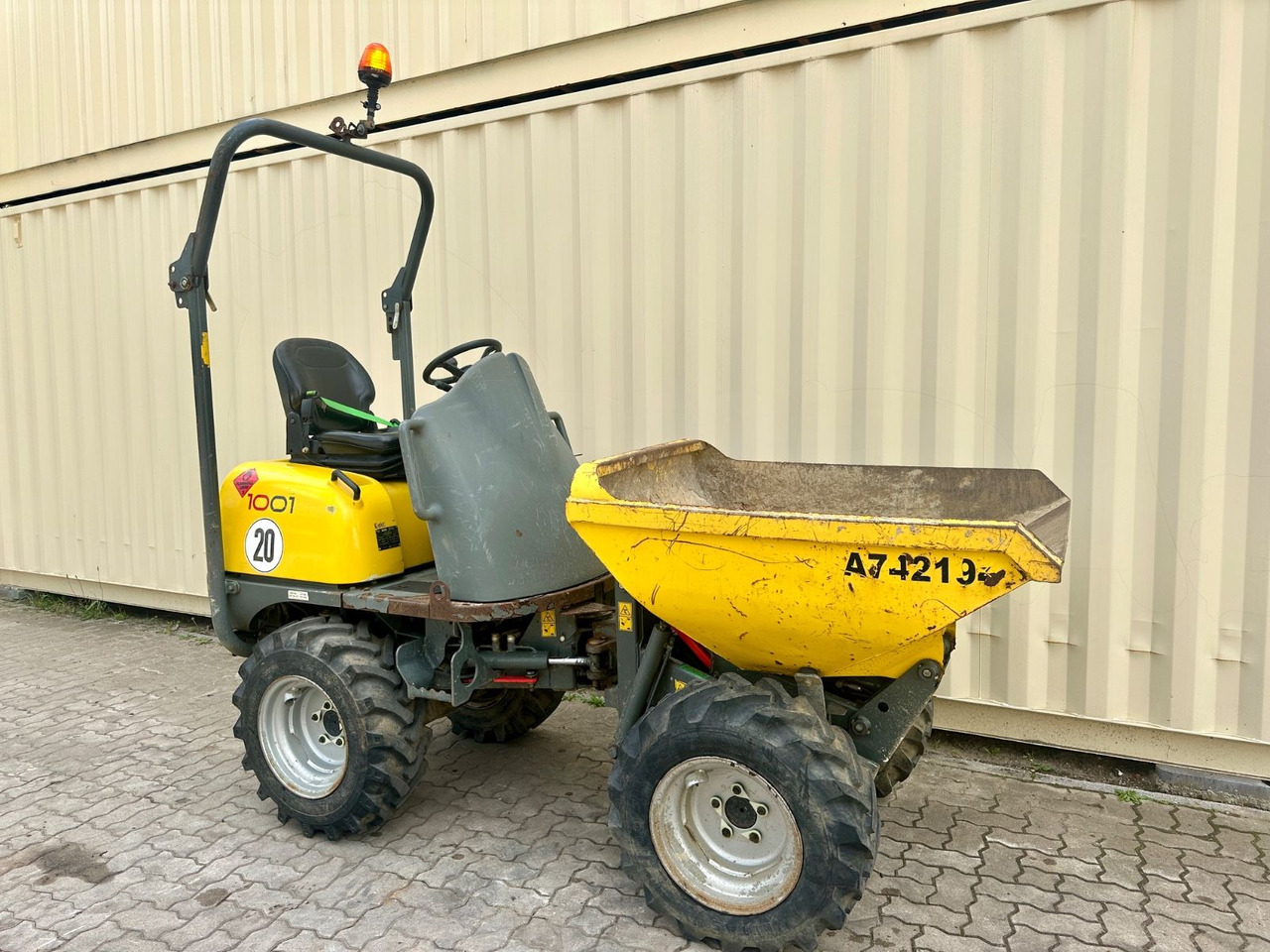 Wacker 1001 Hochkipper / 2016 BJ / 1.000 KG / 1.342 H - Mini tombereau: photos 4 Wacker 1001 Hochkipper / 2016 BJ / 1.000 KG / 1.342 H - Mini tombereau: photos 4