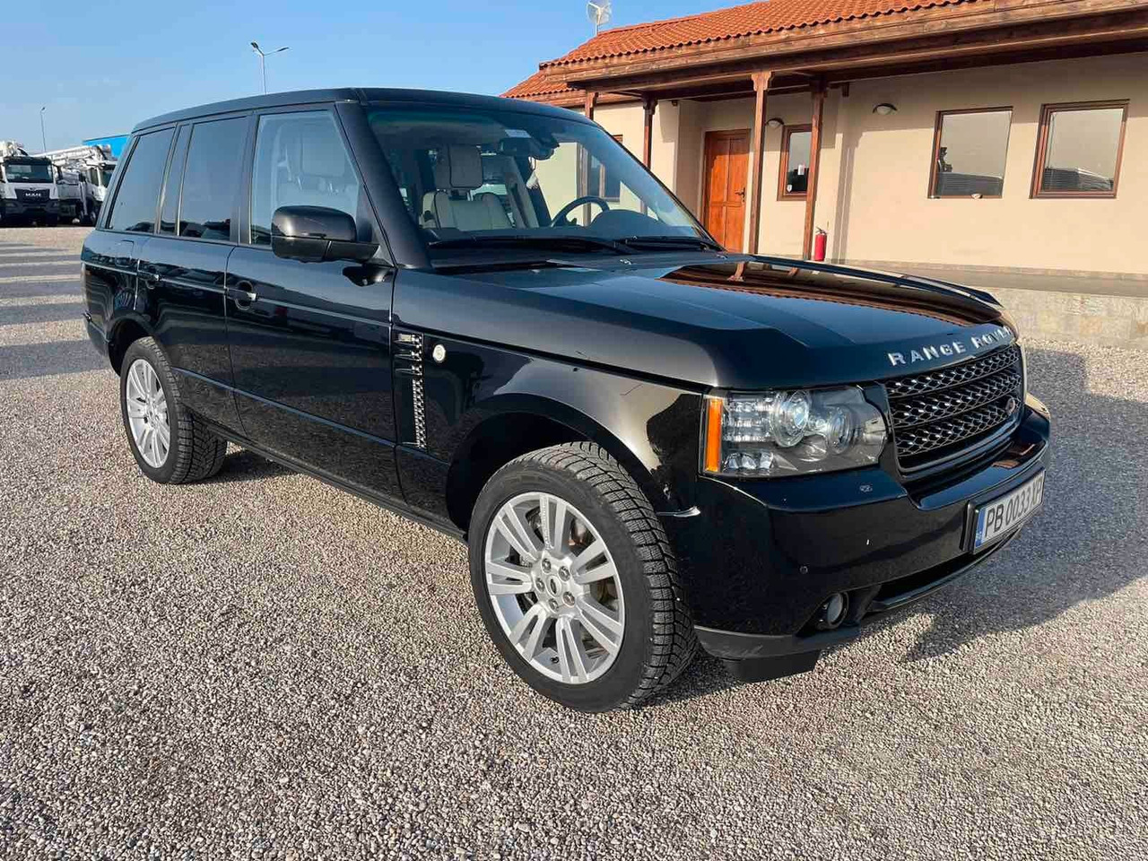 Land Rover Range Rover Vogue 4.4 TDV8 - SUV: photos 1 Land Rover Range Rover Vogue 4.4 TDV8 - SUV: photos 1