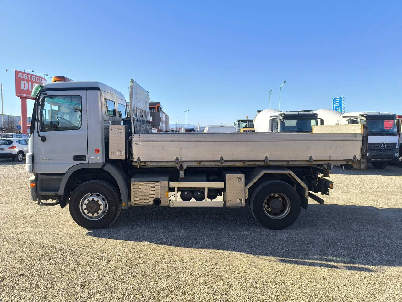 MERCEDES-BENZ Actros 1855 4X4 - Camion benne: photos 4 MERCEDES-BENZ Actros 1855 4X4 - Camion benne: photos 4