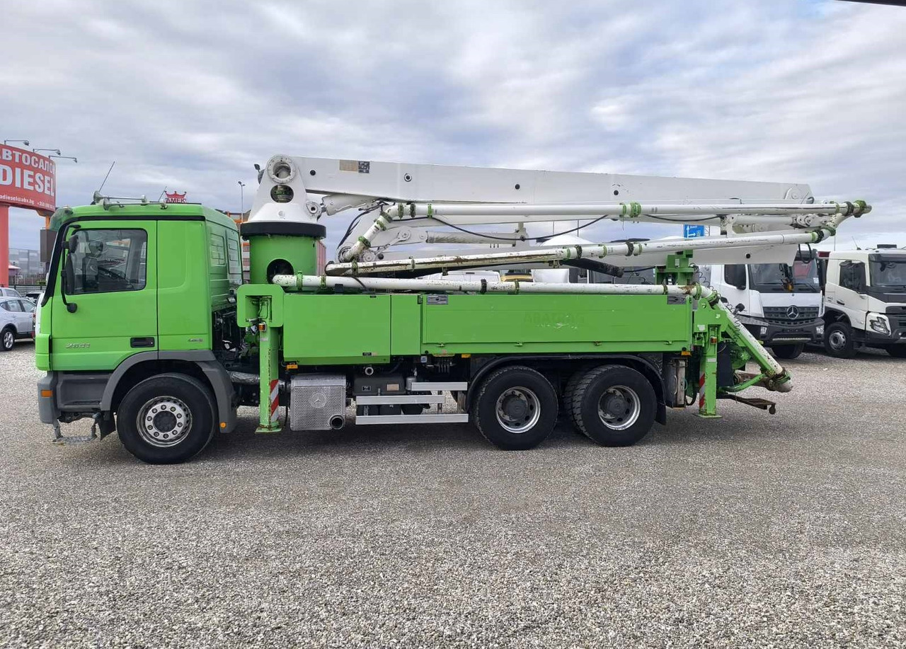 Mercedes-Benz ACTROS 2641 Schwing S34 X-P - Camion pompe: photos 4 Mercedes-Benz ACTROS 2641 Schwing S34 X-P - Camion pompe: photos 4