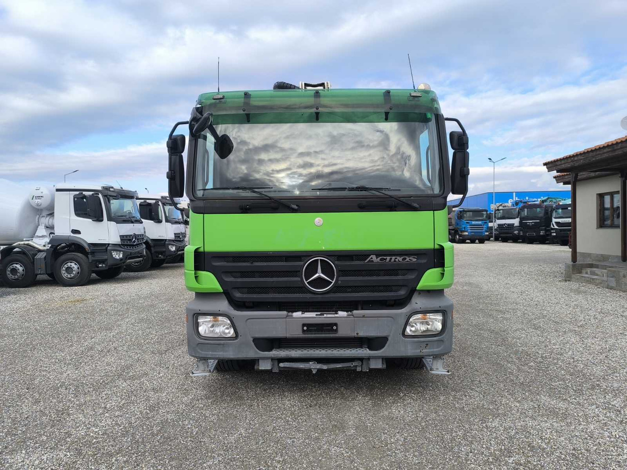 Mercedes-Benz ACTROS 2641 Schwing S34 X-P - Camion pompe: photos 2 Mercedes-Benz ACTROS 2641 Schwing S34 X-P - Camion pompe: photos 2