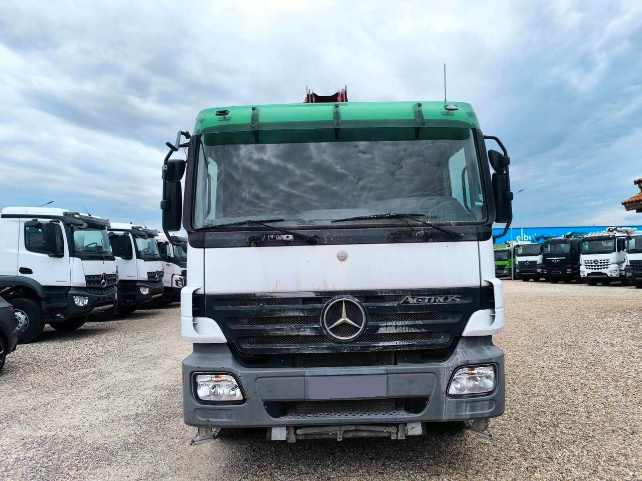 Mercedes-Benz ACTROS 3341 JUNJIN JXR 38-4 - Camion pompe: photos 2 Mercedes-Benz ACTROS 3341 JUNJIN JXR 38-4 - Camion pompe: photos 2