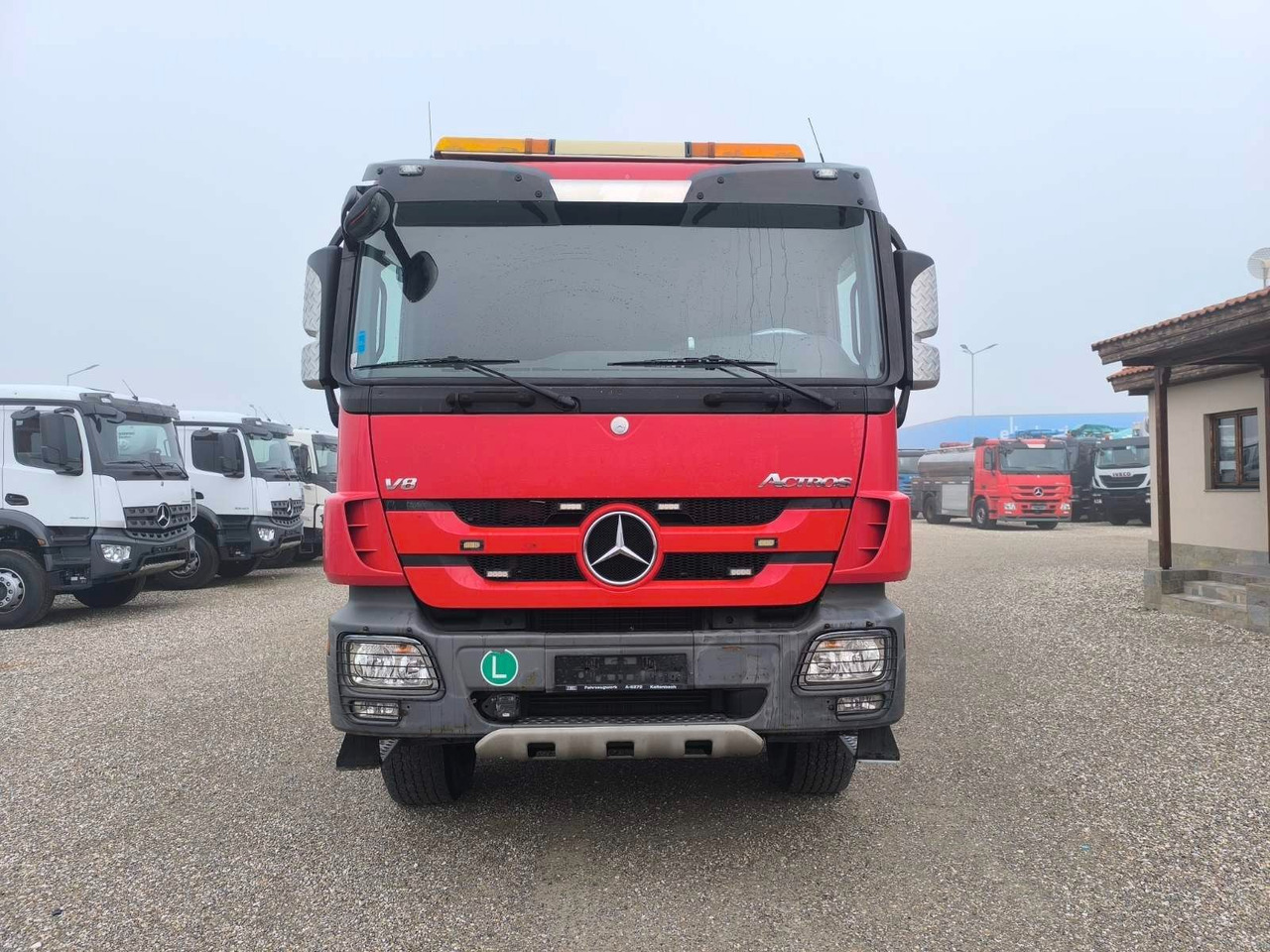 Mercedes-Benz ACTROS 3355 V8 6X6 HIAB 211 EP-5 HIPRO - Camion benne, Camion grue: photos 2 Mercedes-Benz ACTROS 3355 V8 6X6 HIAB 211 EP-5 HIPRO - Camion benne, Camion grue: photos 2