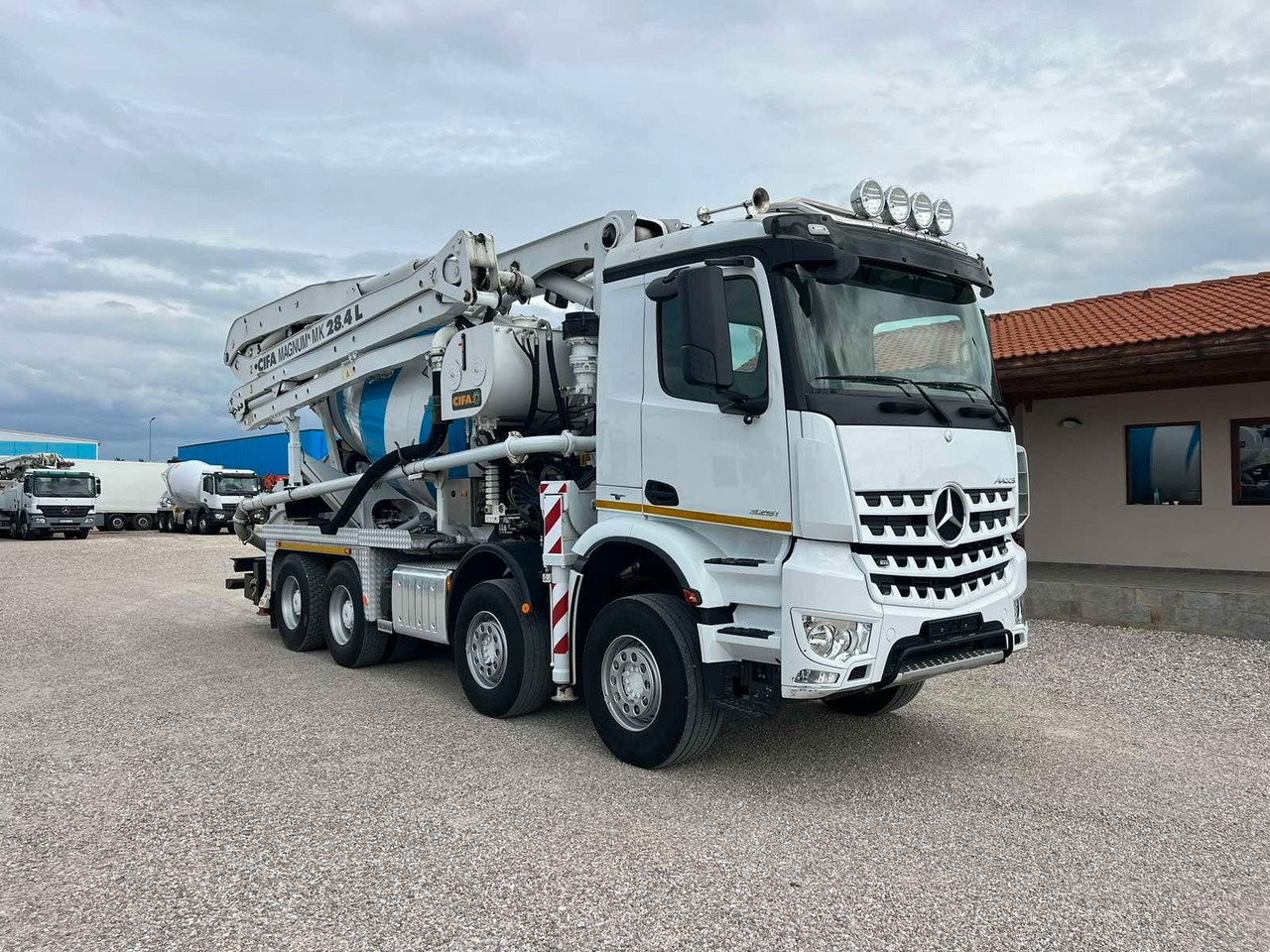 Mercedes-Benz AROCS 3251 CIFA MAGNUM MK28.4L - Camion pompe: photos 1 Mercedes-Benz AROCS 3251 CIFA MAGNUM MK28.4L - Camion pompe: photos 1