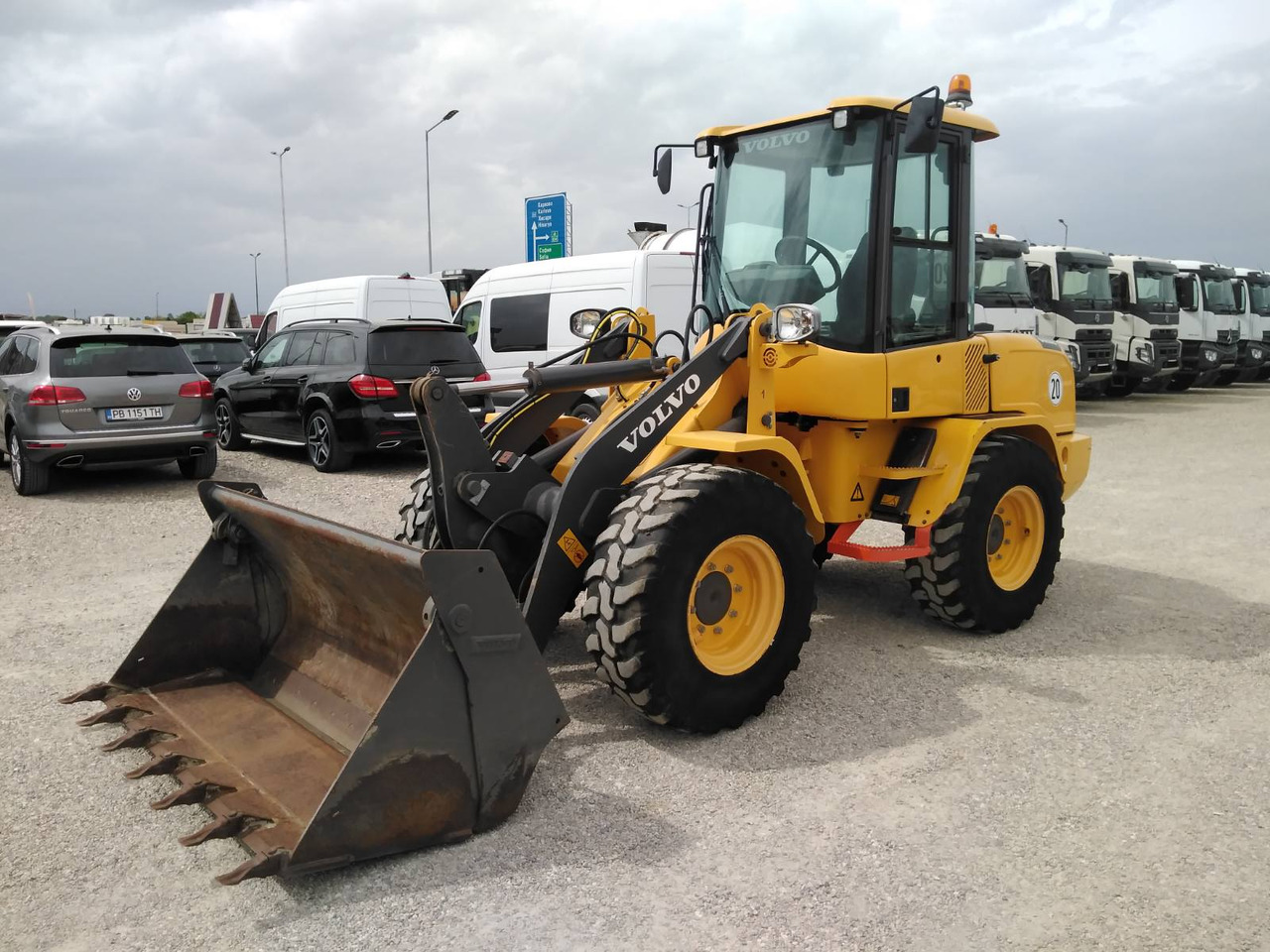 VOLVO L30G - Chargeuse sur pneus: photos 3 VOLVO L30G - Chargeuse sur pneus: photos 3