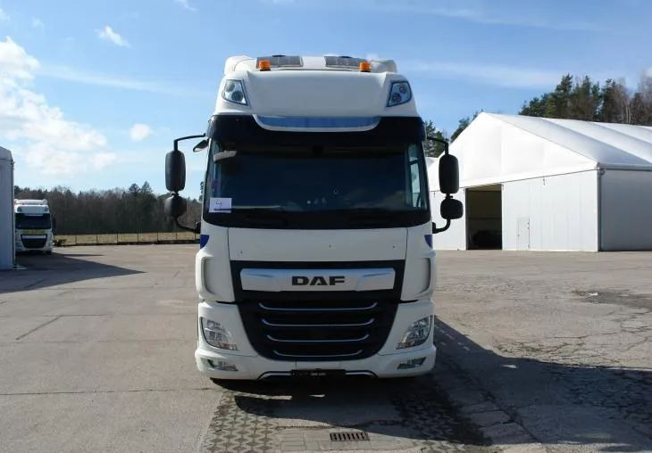 DAF CF 410 EURO 6 Laweta - Platforma super stan - Camion plateau: photos 2 DAF CF 410 EURO 6 Laweta - Platforma super stan - Camion plateau: photos 2