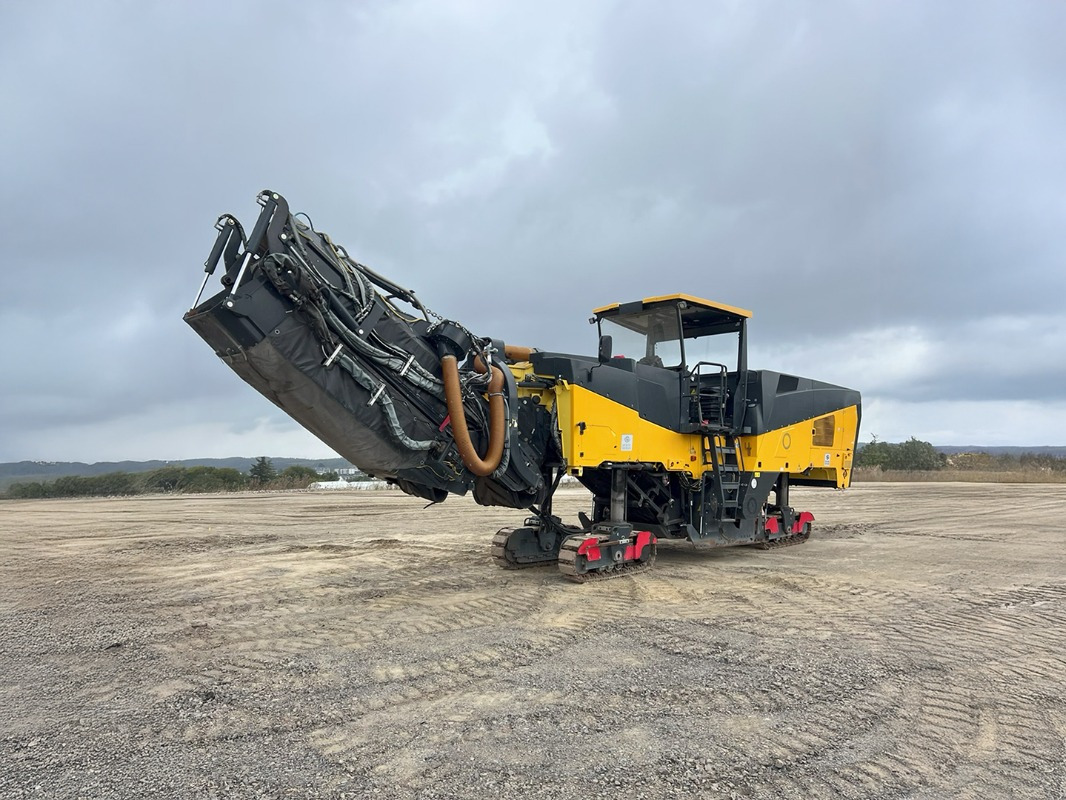 BOMAG DE BM 2200/75 Stage IV/Tier 4f - Fraiseuse à froid: photos 1 BOMAG DE BM 2200/75 Stage IV/Tier 4f - Fraiseuse à froid: photos 1