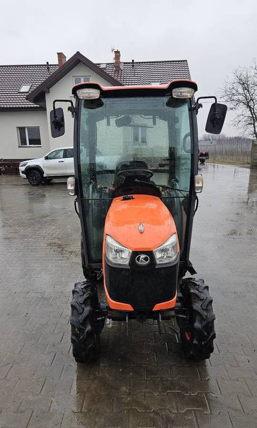 Ciągnik Kubota B2650 4x4 klima 26 KM hydrostat - Tracteur agricole: photos 3 Ciągnik Kubota B2650 4x4 klima 26 KM hydrostat - Tracteur agricole: photos 3