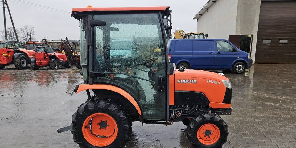 Ciągnik Kubota B2650 4x4 klima 26 KM hydrostat - Tracteur agricole: photos 5 Ciągnik Kubota B2650 4x4 klima 26 KM hydrostat - Tracteur agricole: photos 5