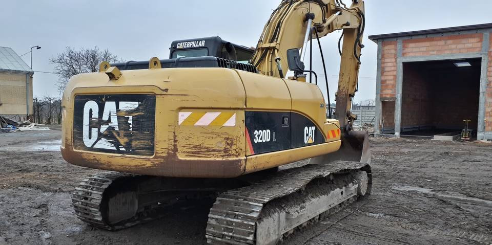 Koparka Caterpillar 320DL + long reach 16,5m - Pelle sur chenille: photos 3 Koparka Caterpillar 320DL + long reach 16,5m - Pelle sur chenille: photos 3