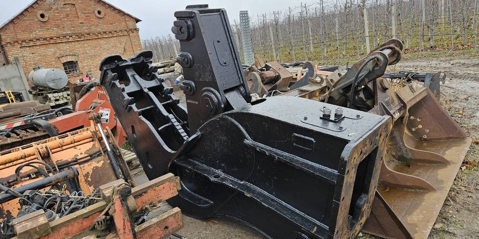 Szczęka krusząca Hammer FP26 do koparki 25-45t - Cisaille de démolition pour Engins de chantier: photos 1 Szczęka krusząca Hammer FP26 do koparki 25-45t - Cisaille de démolition pour Engins de chantier: photos 1