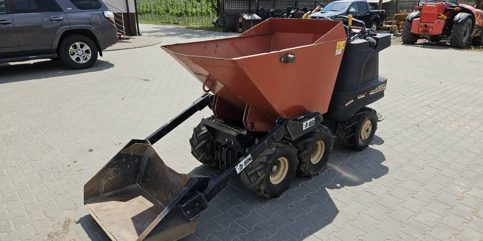 Wozidło samozaładowcze Ditch Witch R300 koparka łańcuchowa - Mini tombereau: photos 2 Wozidło samozaładowcze Ditch Witch R300 koparka łańcuchowa - Mini tombereau: photos 2