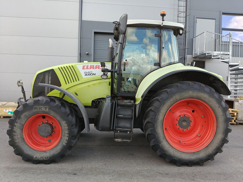 Claas Axion 840 Cmatic - Tracteur agricole: photos 2 Claas Axion 840 Cmatic - Tracteur agricole: photos 2