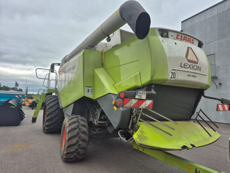 Claas Lexion 560 V750 - Moissonneuse-batteuse: photos 5 Claas Lexion 560 V750 - Moissonneuse-batteuse: photos 5