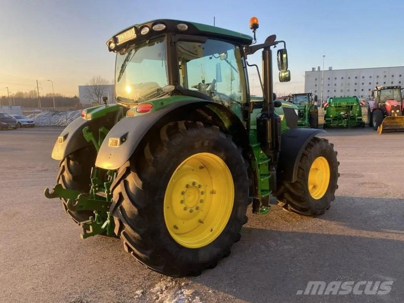John Deere 6215R - Tracteur agricole: photos 3 John Deere 6215R - Tracteur agricole: photos 3