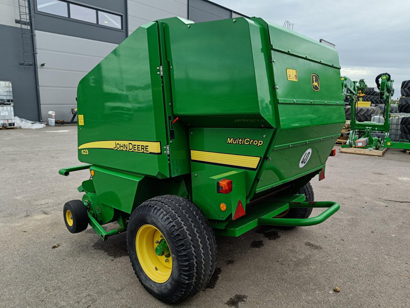 John Deere 623N - Presse à balles rondes: photos 2 John Deere 623N - Presse à balles rondes: photos 2