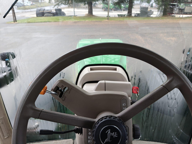 Tracteur agricole John Deere 8400R: photos 16 Tracteur agricole John Deere 8400R: photos 16